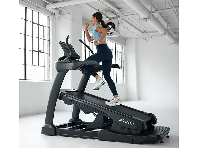 Read more about the article Why Treadmill Incline Training Is a Game Changer: Benefits, Risks & Best Practices